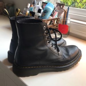 Black classic Doc martens